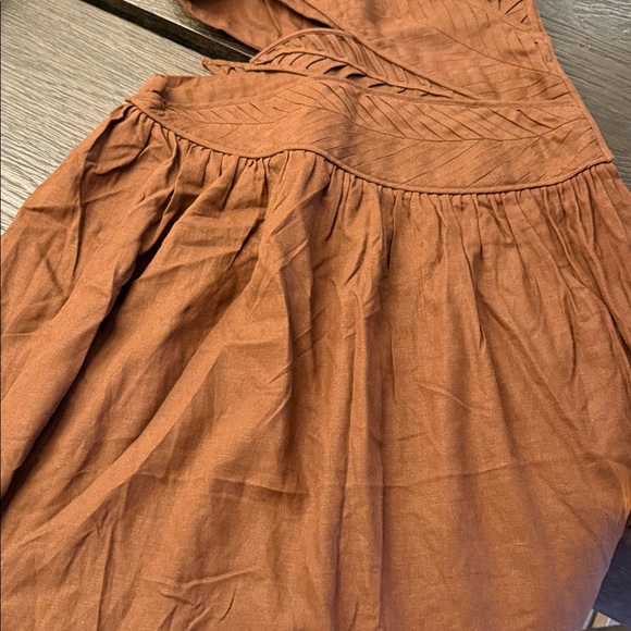 Farm Rio Burgundy Leaves Cut-Out Lenzing Ecovero Euroflax Midi Dress - Picture 9 of 9